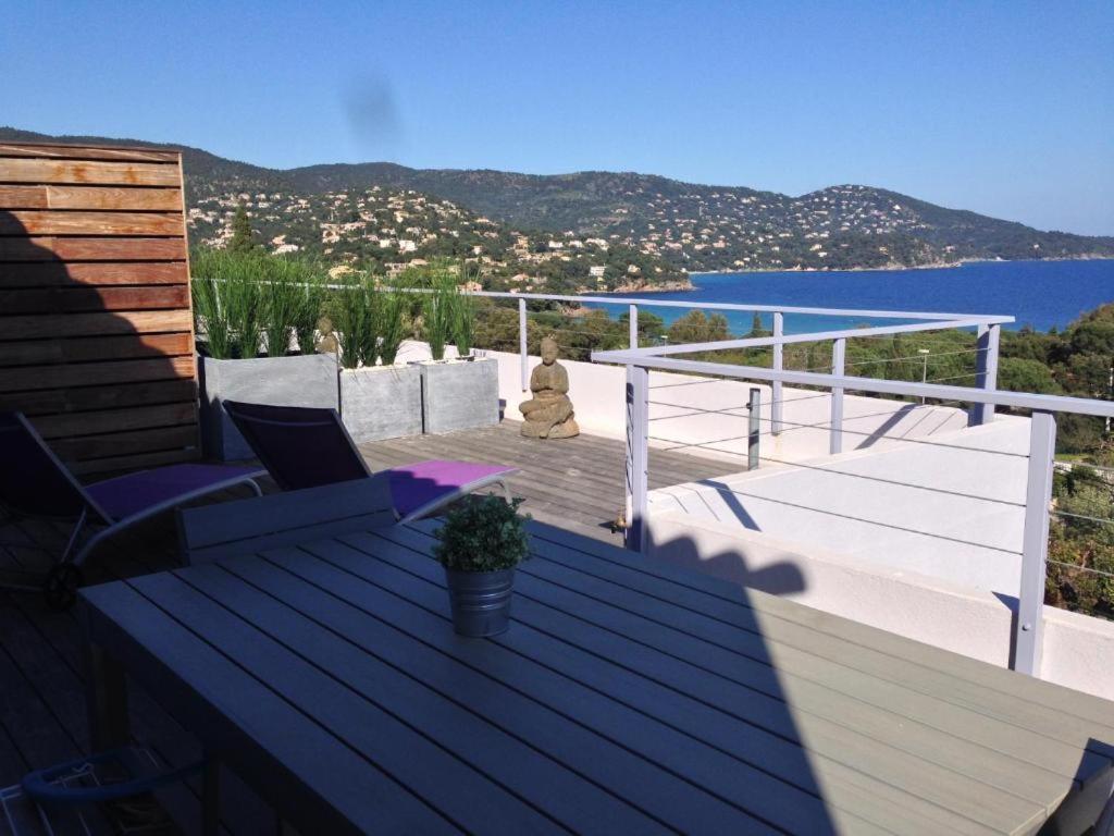 Residence Le Mas Le Lavandou Bagian luar foto