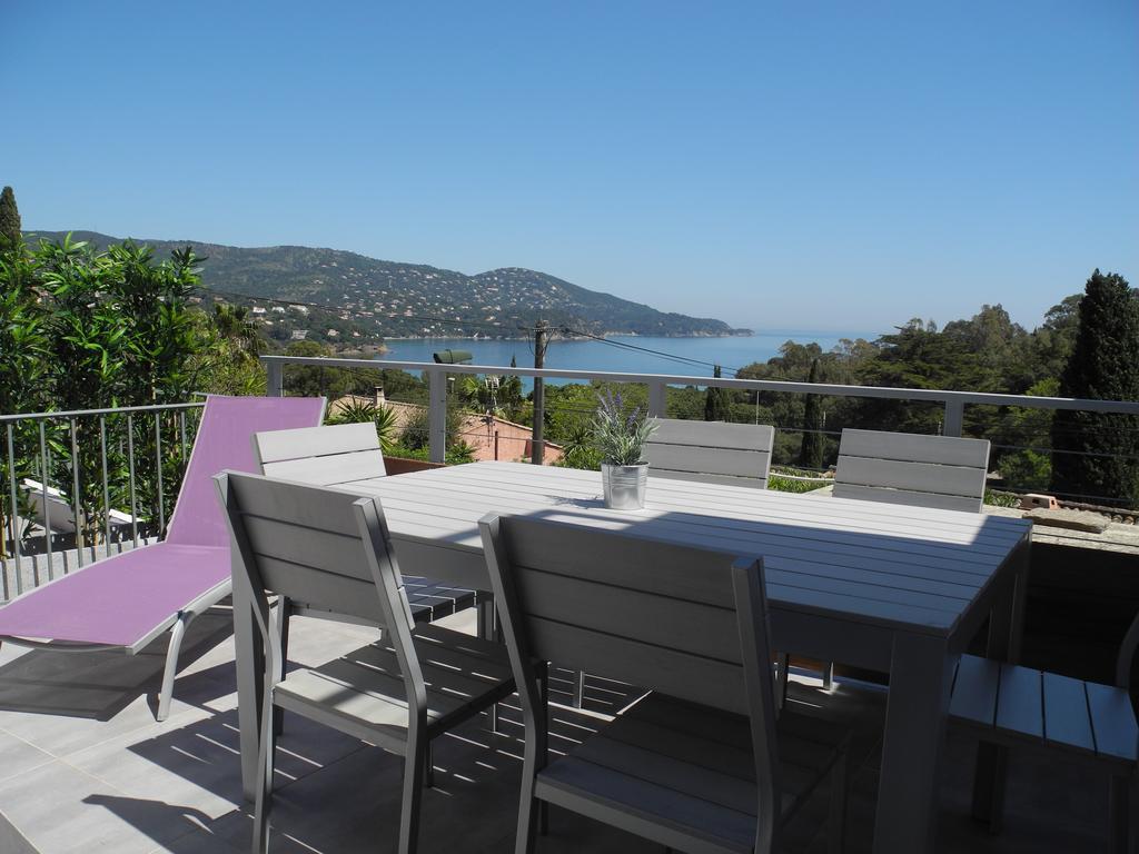 Residence Le Mas Le Lavandou Bagian luar foto